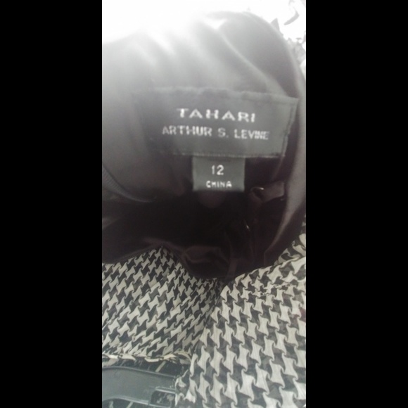 Tahari Arthur S. Levine wear to work dress 12 - Picture 3 of 4
